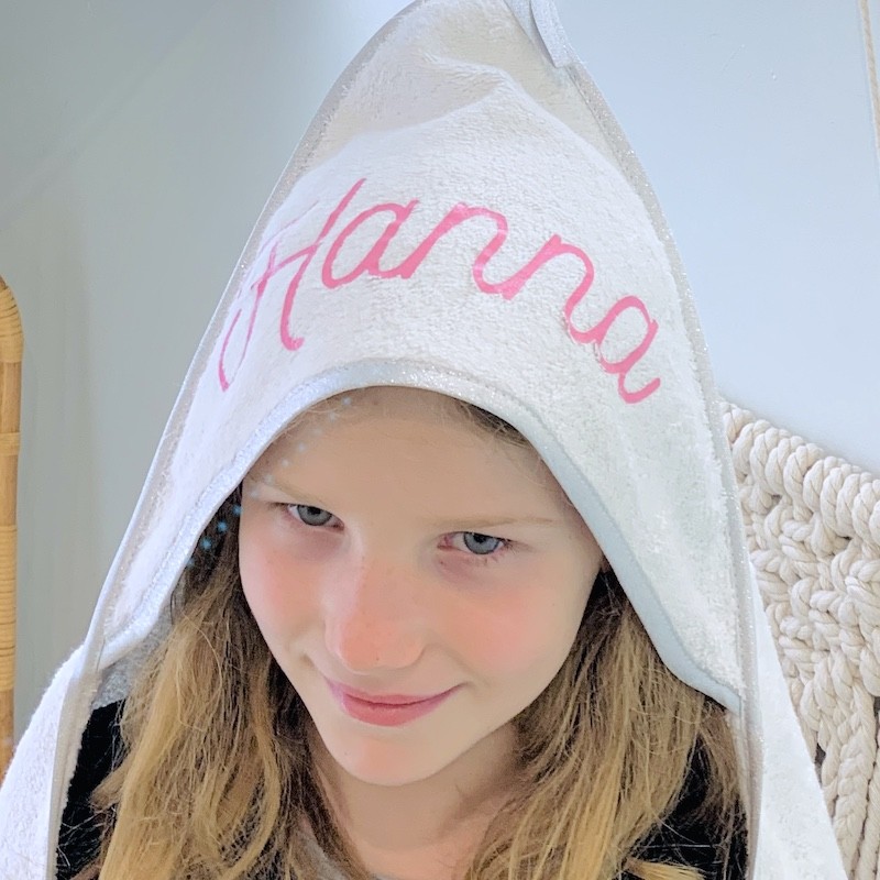 Cape De Bain Bebe A Personnaliser Avec Prenom Ou Message Cape De Bain Bebe A Personnaliser Avec Prenom Ou Message