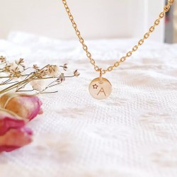 Collier petite médaillé gravée Rayonnante