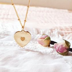 Collier médaille gravée coeur Câline