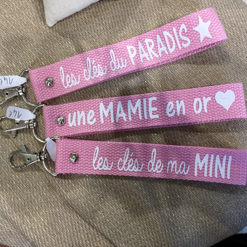 Offrez un porte clé personnalisé avec un prénom ou un message