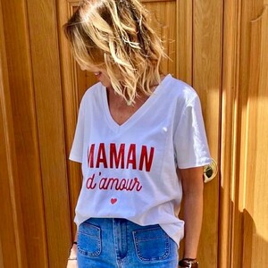 Un super t-shirt pour une super maman !!! Trop mignon ! 😍 😍Choisissez votre couleur ❤️🧡💛💚💙💜🖤💖PS : le 29 mai c’est la fête des mamans, n’oubliez pas de les gâter !#ConceptStore #ConceptStoreParis #CommerceLocal #CommerceDeProximité #BoutiqueEnLigne #BoutiqueDeCreateurs #CreateursFrancais #Paris #RégionParisienne #Clamart #maman #mamans #mom #mère #mères #fêtedesmères #tshirtmaman #tshirts #look #style